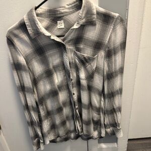 Old Navy Gray Plaid Button-Up Shirt